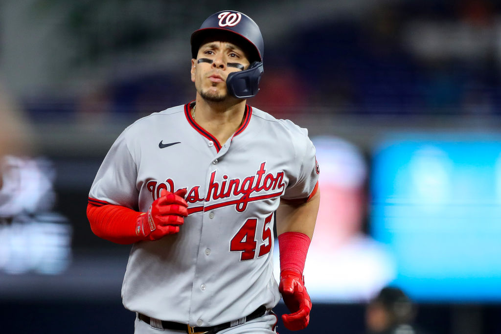 WASHINGTON, DC - AUGUST 12: Nationals first baseman Luke Voit (34