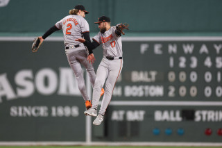 Henderson and Cowser celebrate