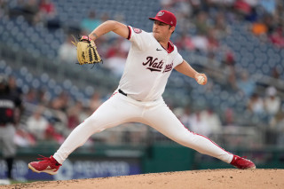 parker pitching white