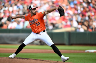 rodriguez pitching orange