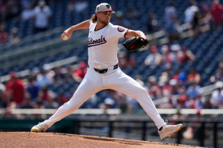 irvin pitching white