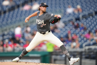 irvin pitching gray