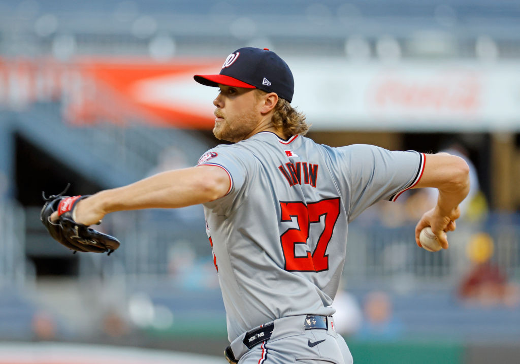 irvin pitching gray