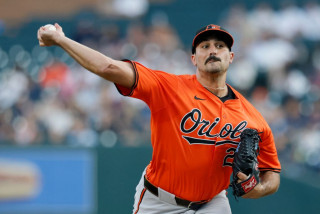 eflin pitching orange