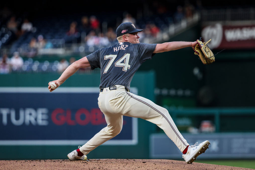 herz pitching gray