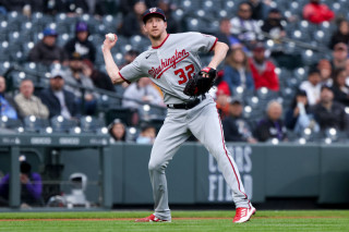 Erick Fedde side arm throw gray