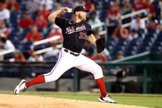 Strasburg, Nationals avoid sweep by Cardinals