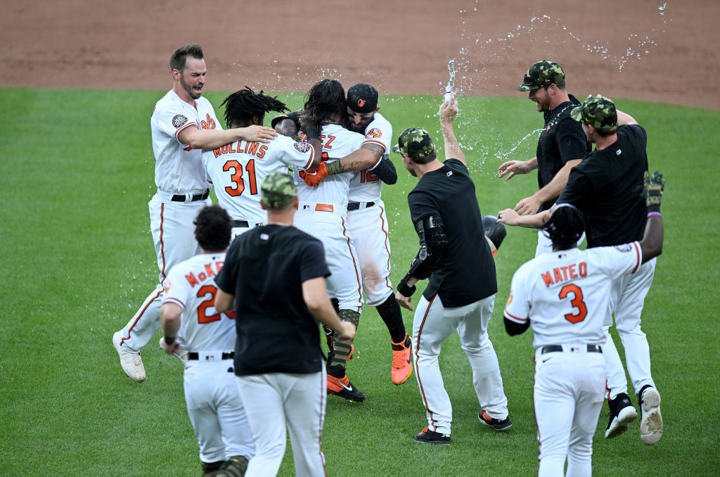 Orioles celebrate walk off white