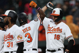 Orioles hit five of game's seven home runs in 9-3 win (updated)